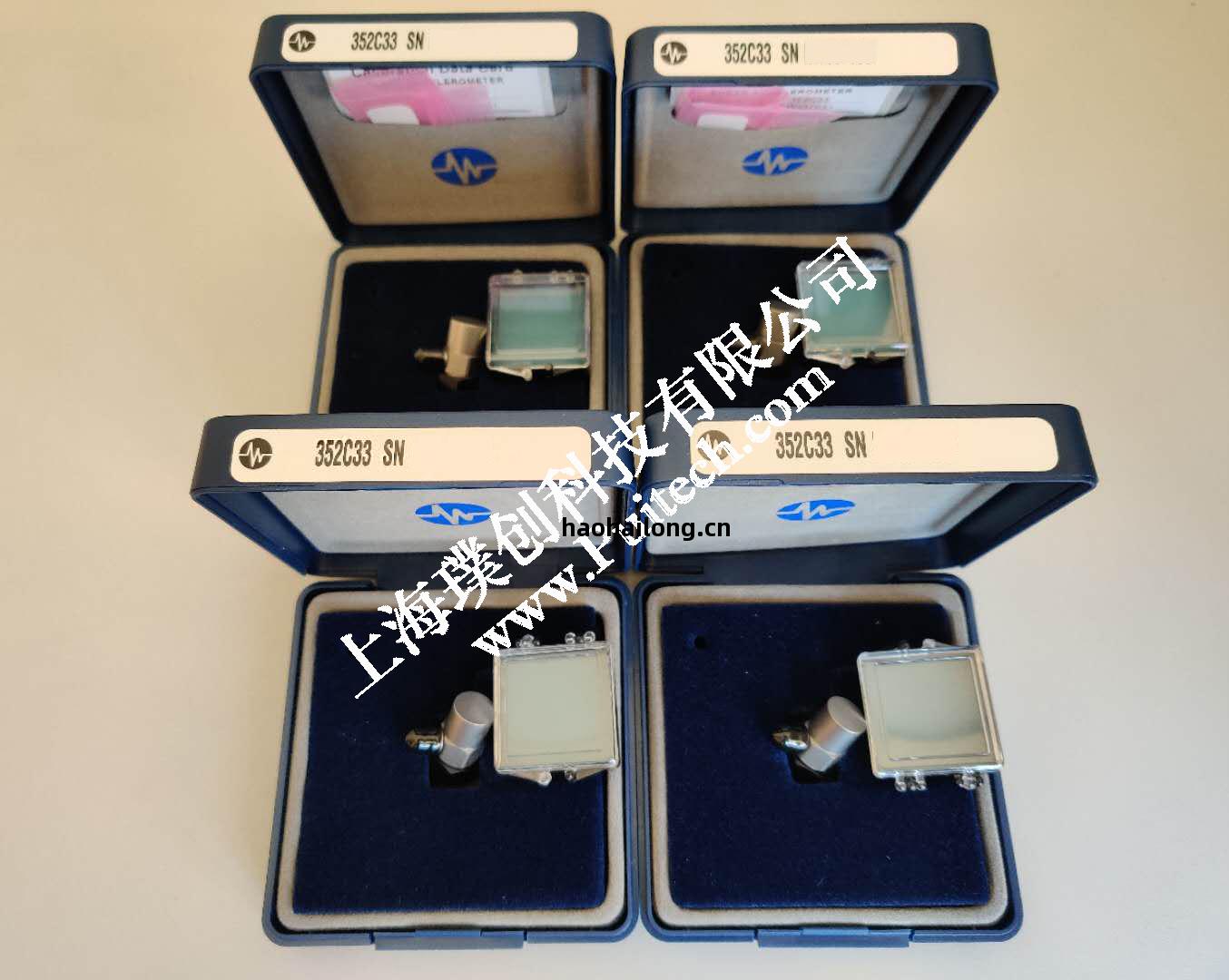 PCB加(jia)速度傳(chuan)感(gan)器352C33交付上海(hai)大(da)學(xue)